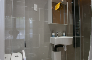 Luxury Bathroom in Student Accommodation In Budget -Egham